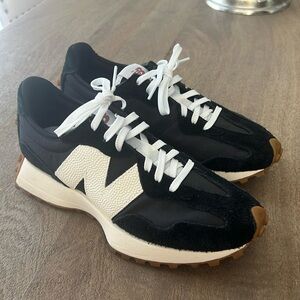 Women’s New Balance 327 Sneakers